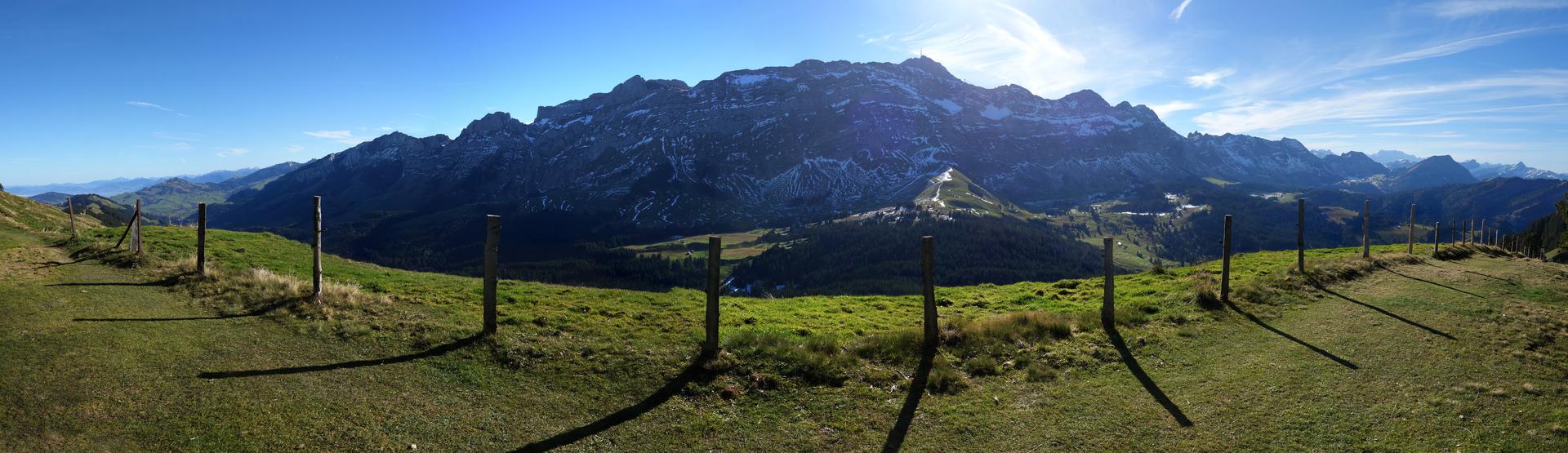 Zaun vor dem Säntis