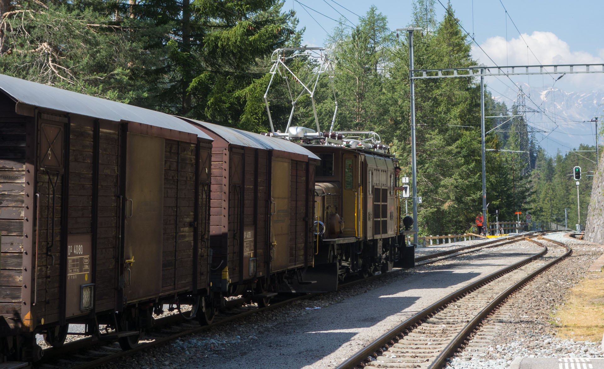 Krokodil 415 in Wiesen