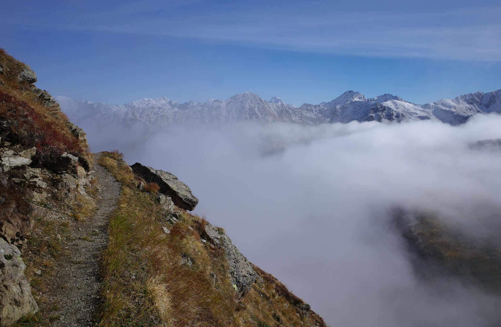Hangweg überm Nebel