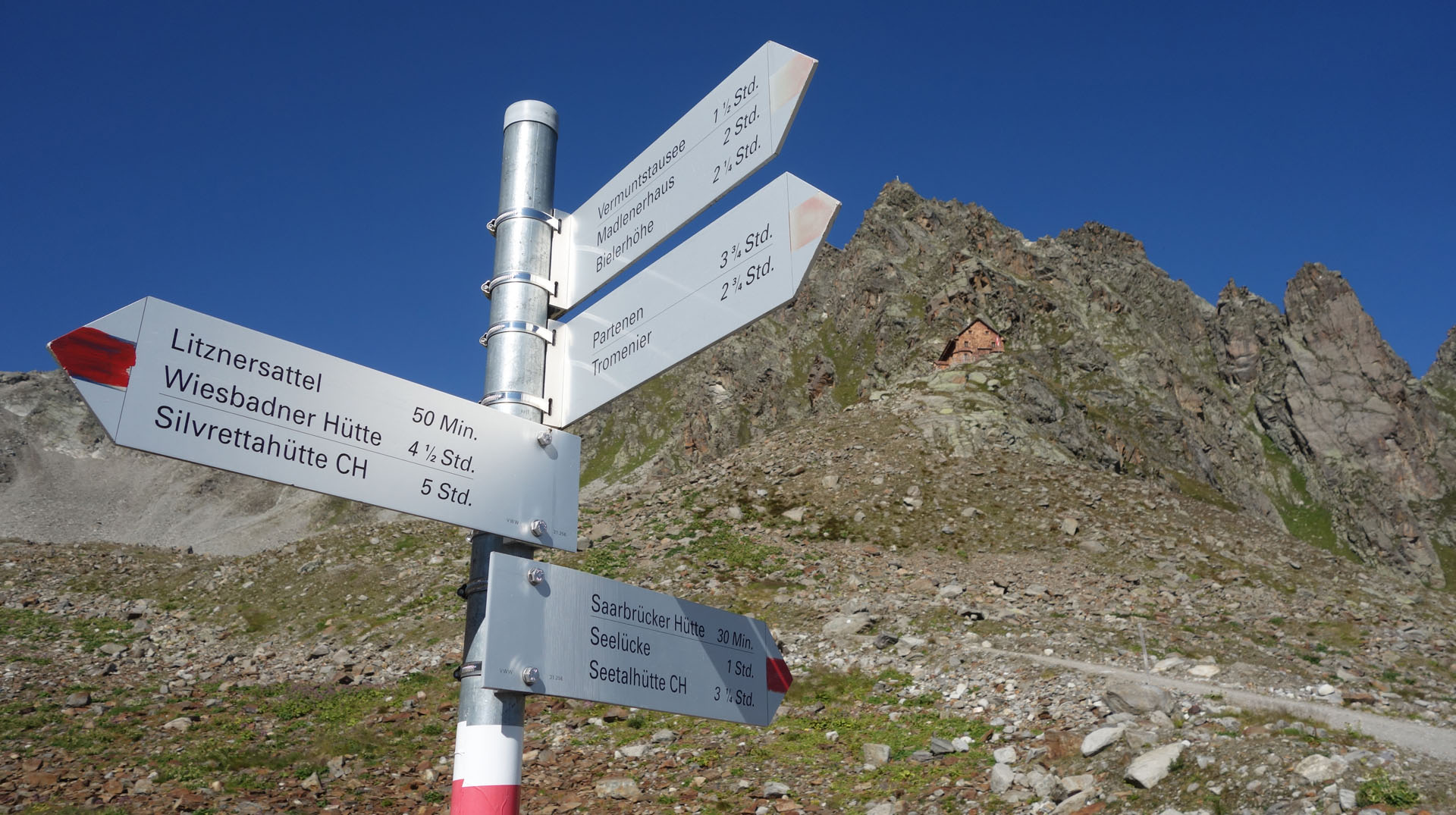 Wegweiser Saarbrücker Hütte
