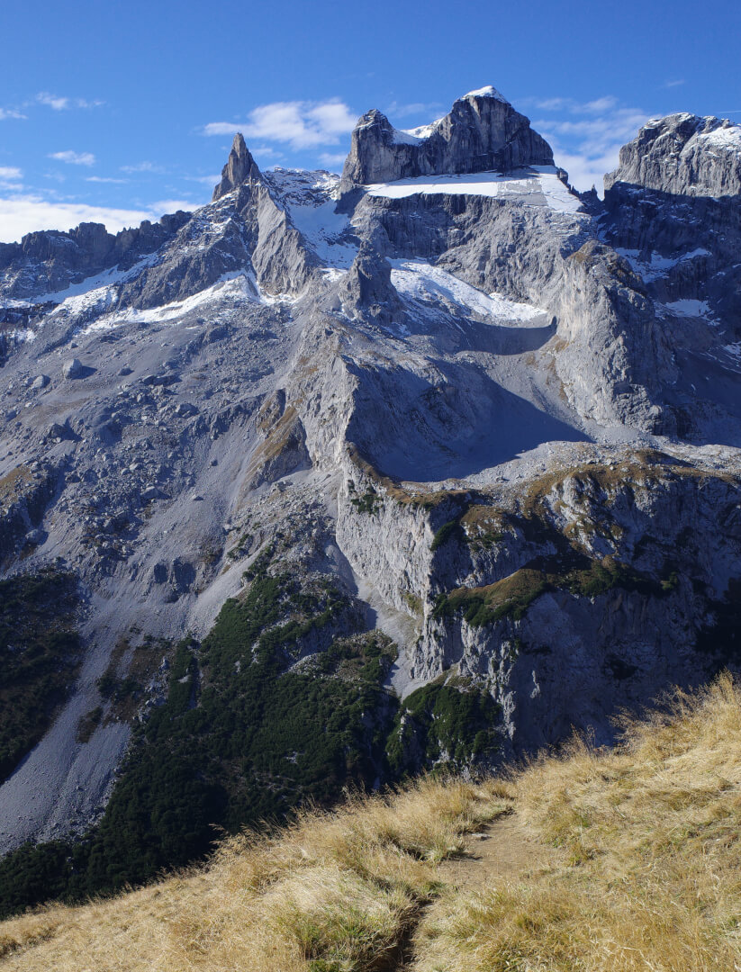 Drusenfluh mit Schnee