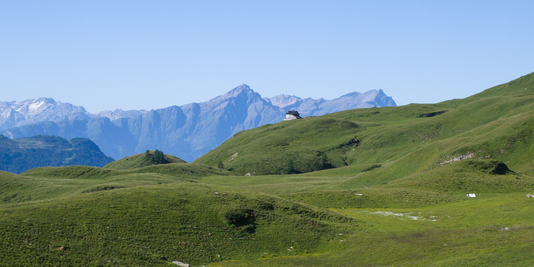 Calandahütte vor Piz Beverin