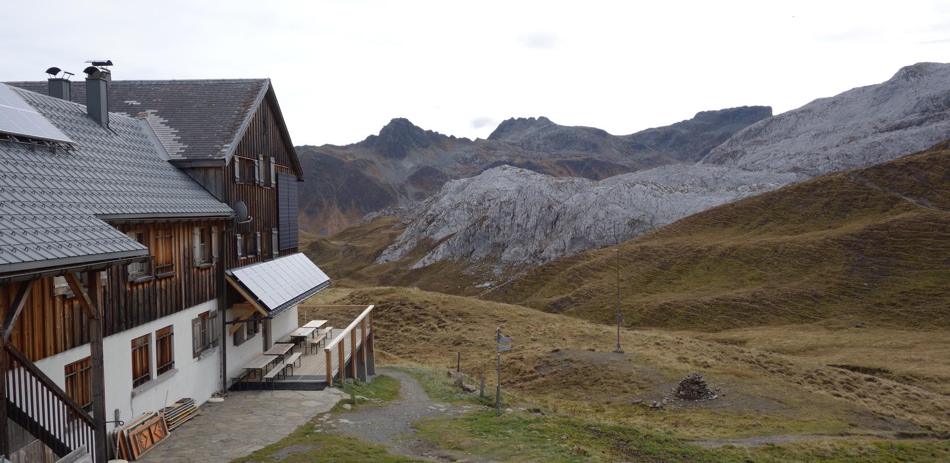 Tilisuna Hütte