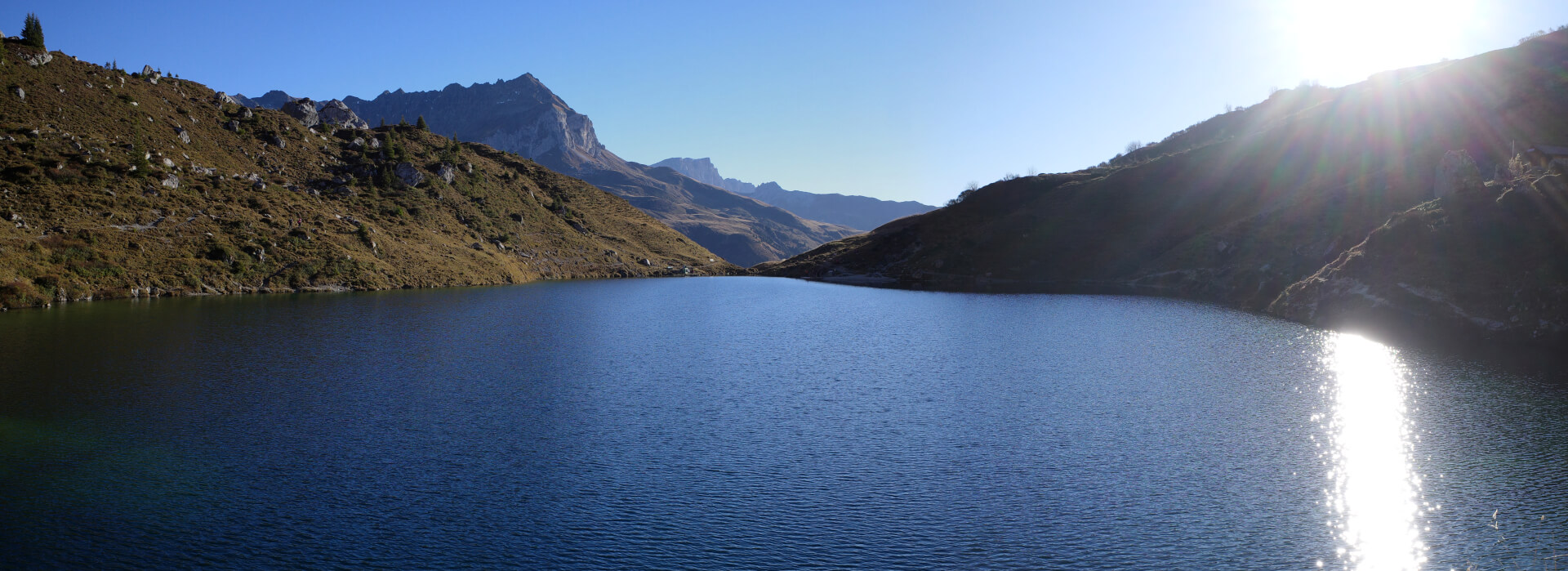 Partnunsee im Sonnenschein