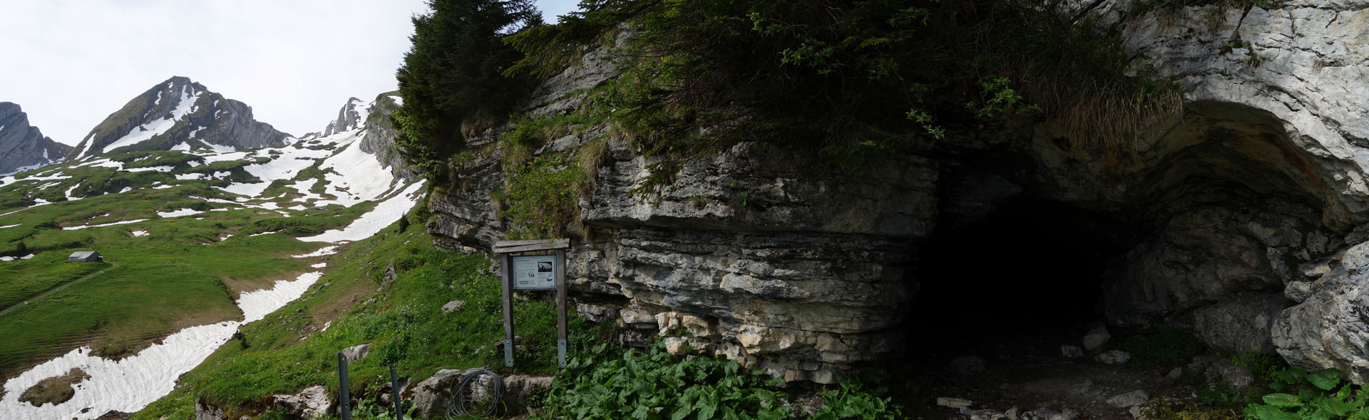 Höhleneingang Wildmannlisloch