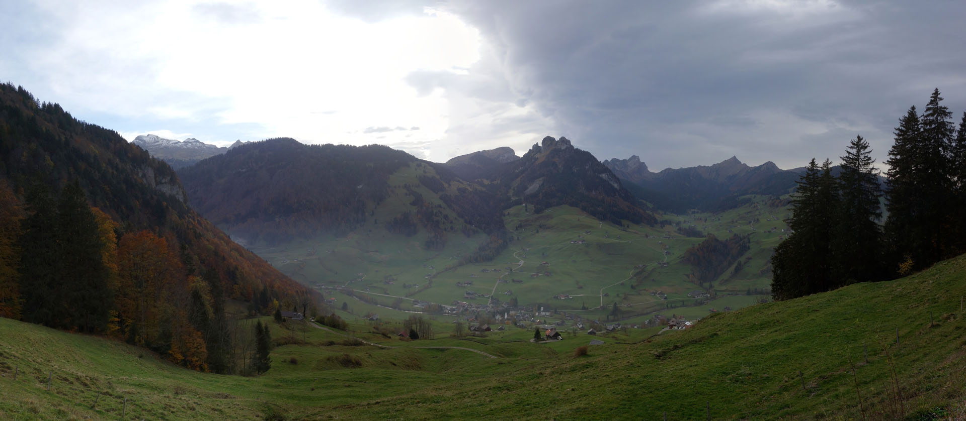 Wanderweg Stein Risipass